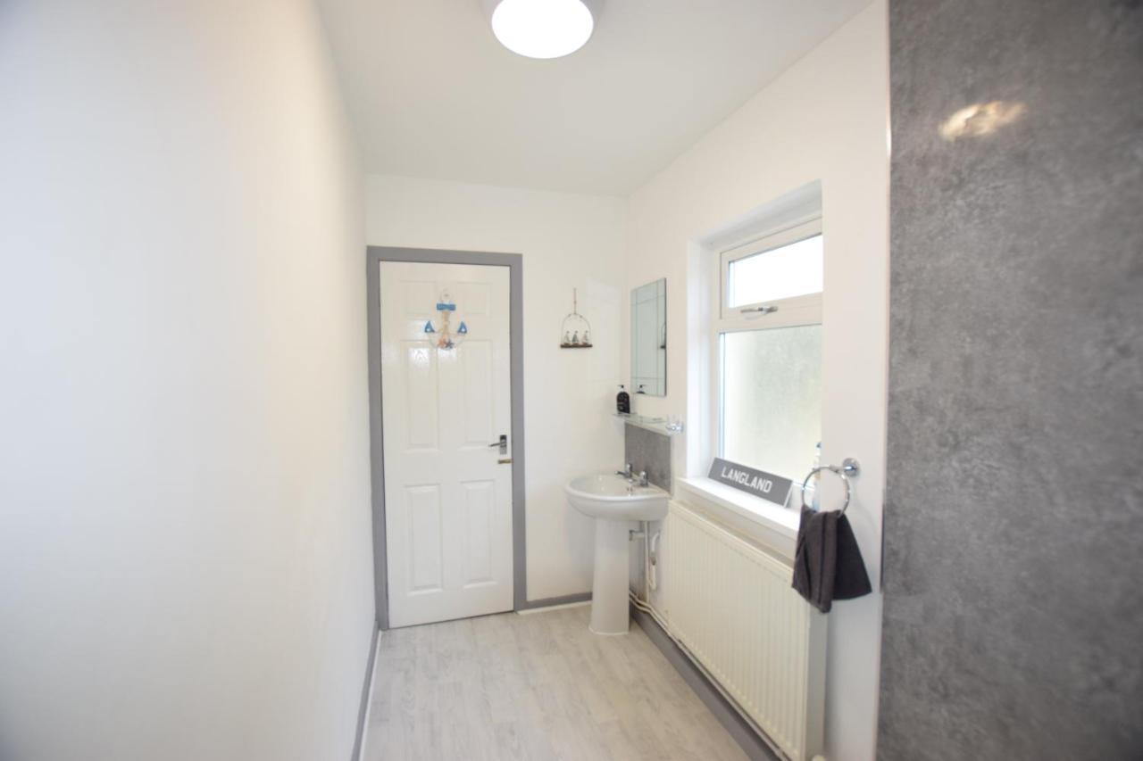1 Bedroom Holiday Let In The Heart Of West Wales Carmarthen Bagian luar foto