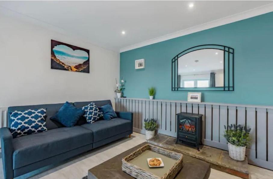 1 Bedroom Holiday Let In The Heart Of West Wales Carmarthen Bagian luar foto